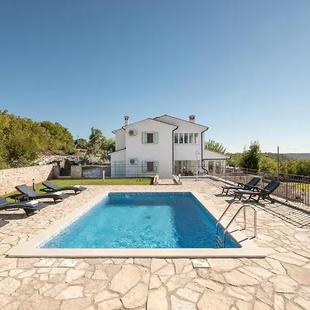 Holidayhome With 2 Separate Flats And Private Pool Vikendica Trget