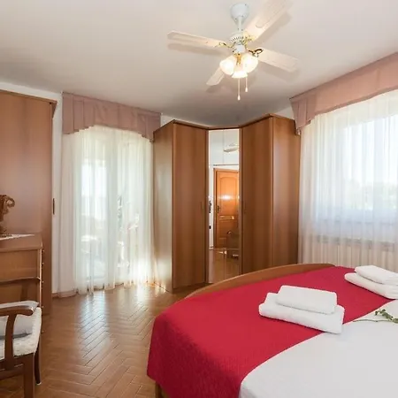 Holidayhome With 2 Separate Flats And Private Pool *