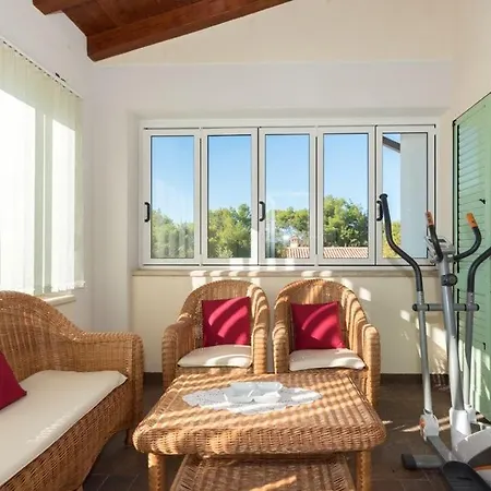 Holidayhome With 2 Separate Flats And Private Pool * Trget