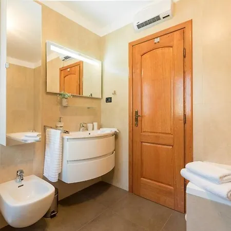 Holidayhome With 2 Separate Flats And Private Pool Trget