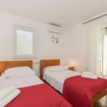 Holidayhome With 2 Separate Flats And Private Pool *
